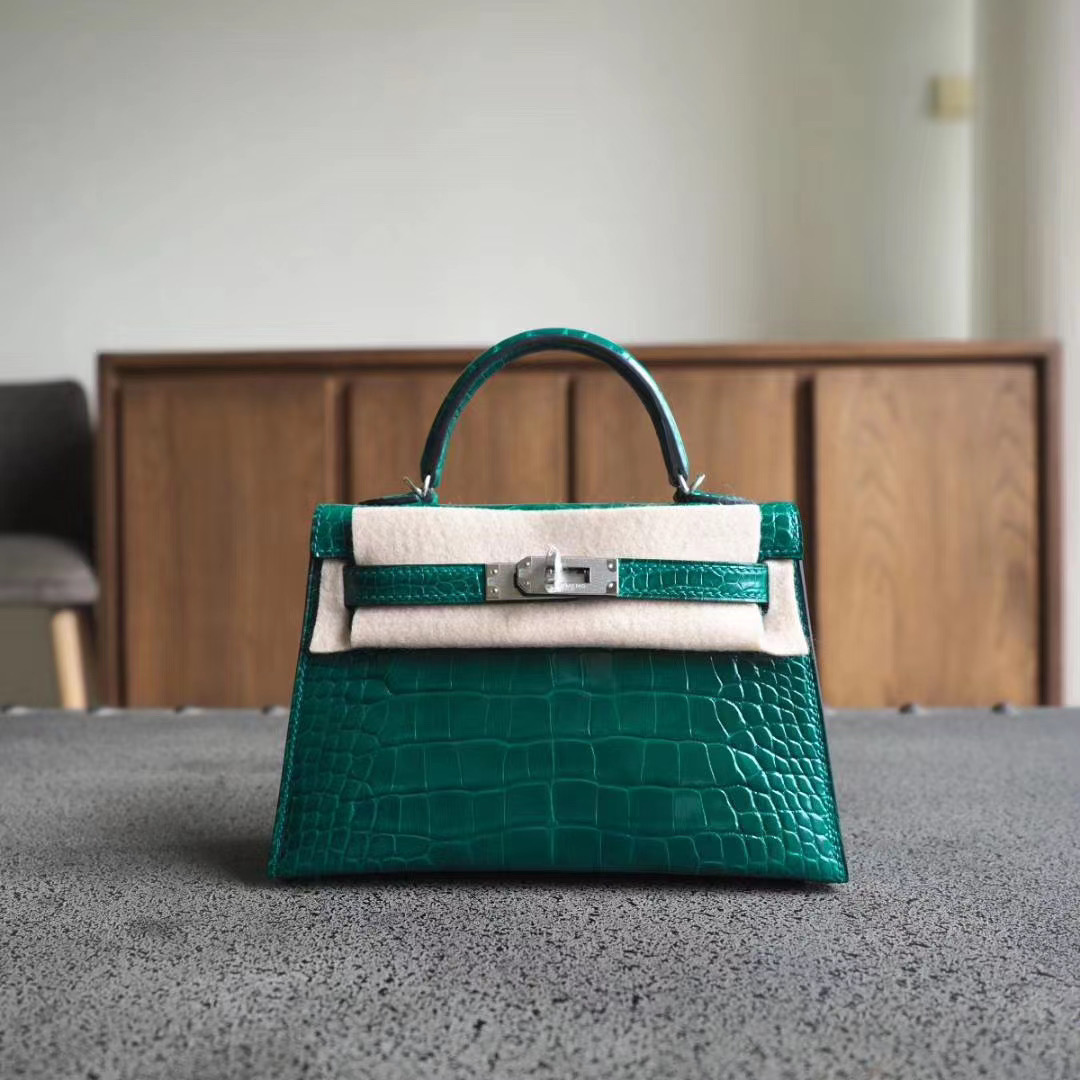 爱马仕 Hermes Mini Kelly 二代 6Q翡翠绿 亮面方块鳄鱼 银扣