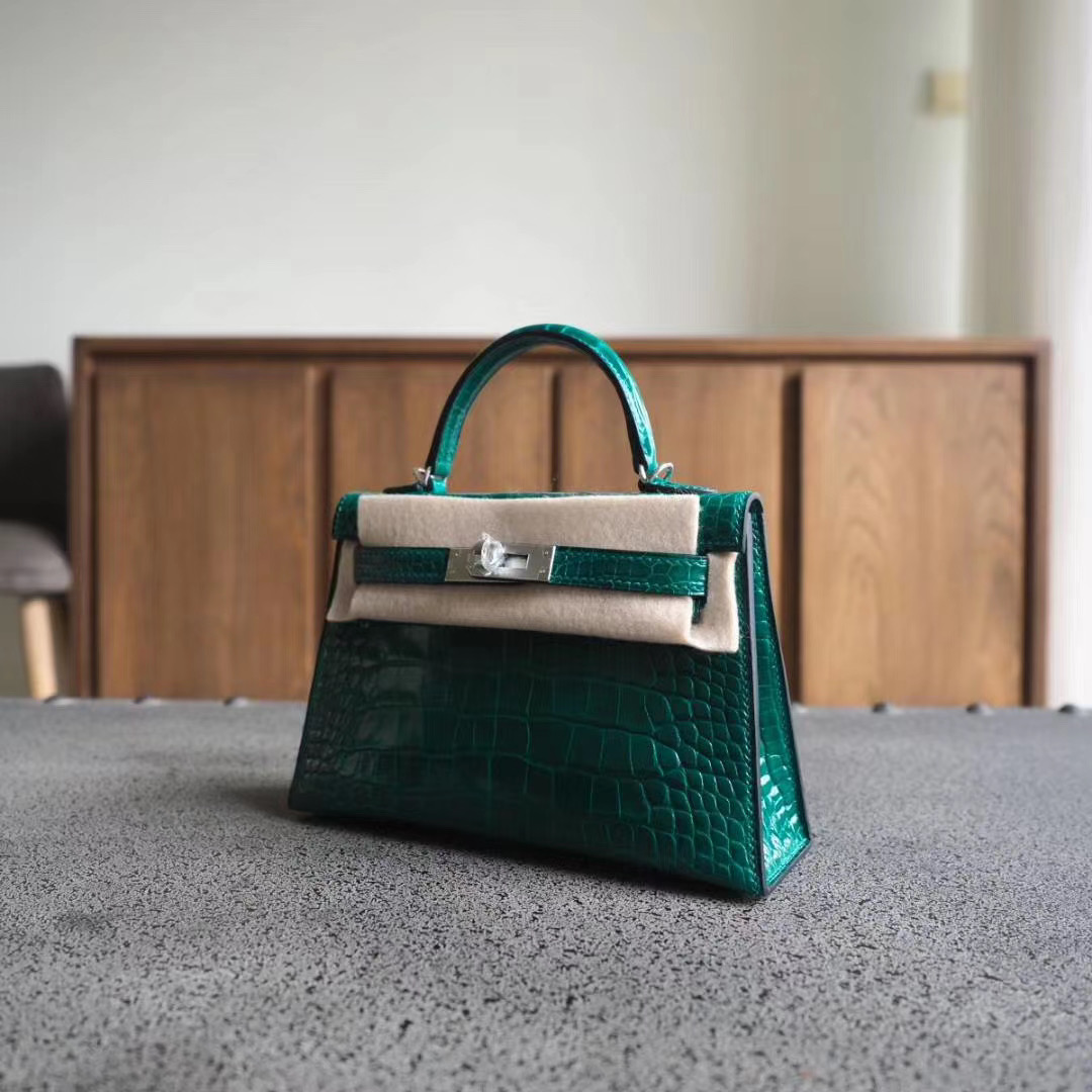 爱马仕 Hermes Mini Kelly 二代 6Q翡翠绿 亮面方块鳄鱼 银扣