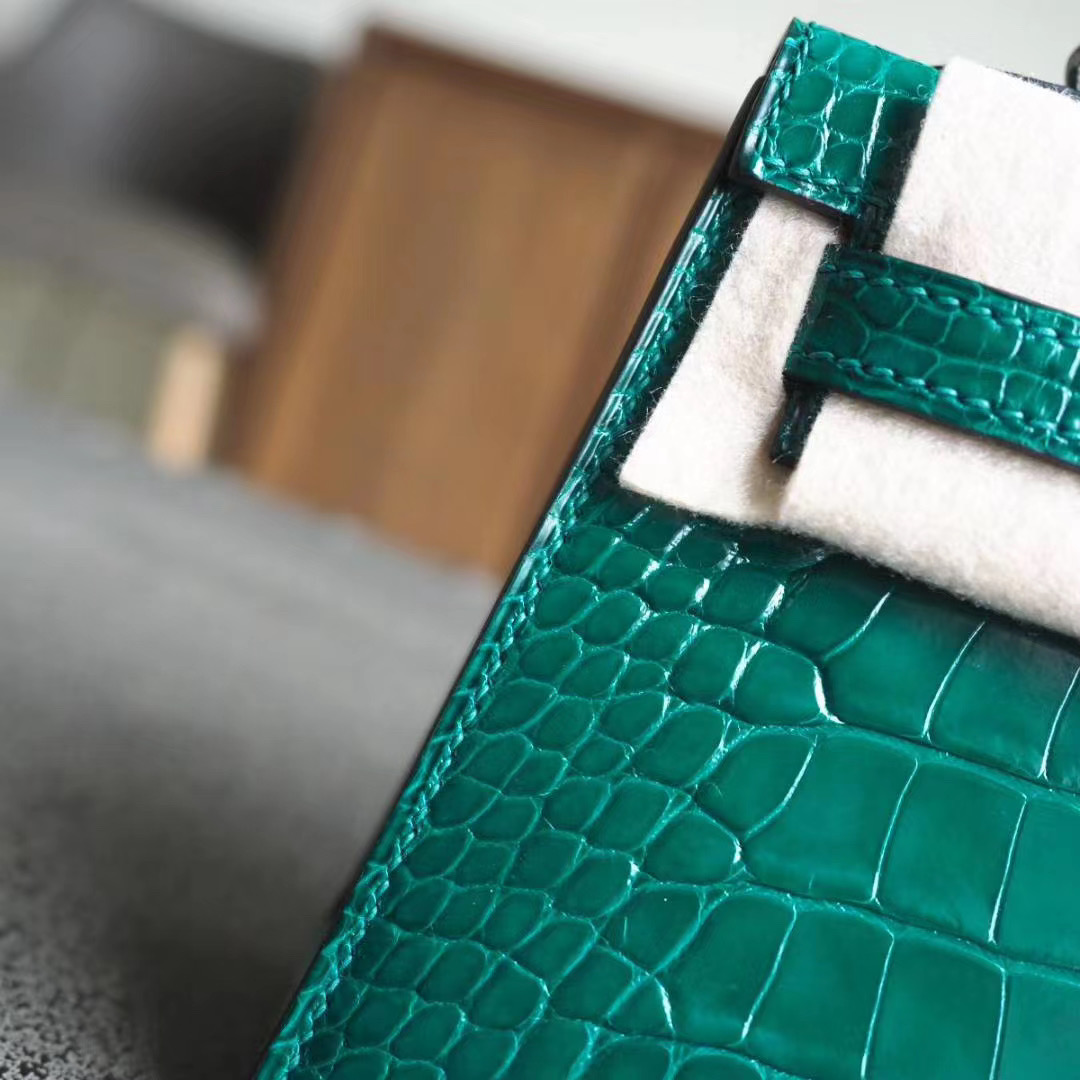 爱马仕 Hermes Mini Kelly 二代 6Q翡翠绿 亮面方块鳄鱼 银扣