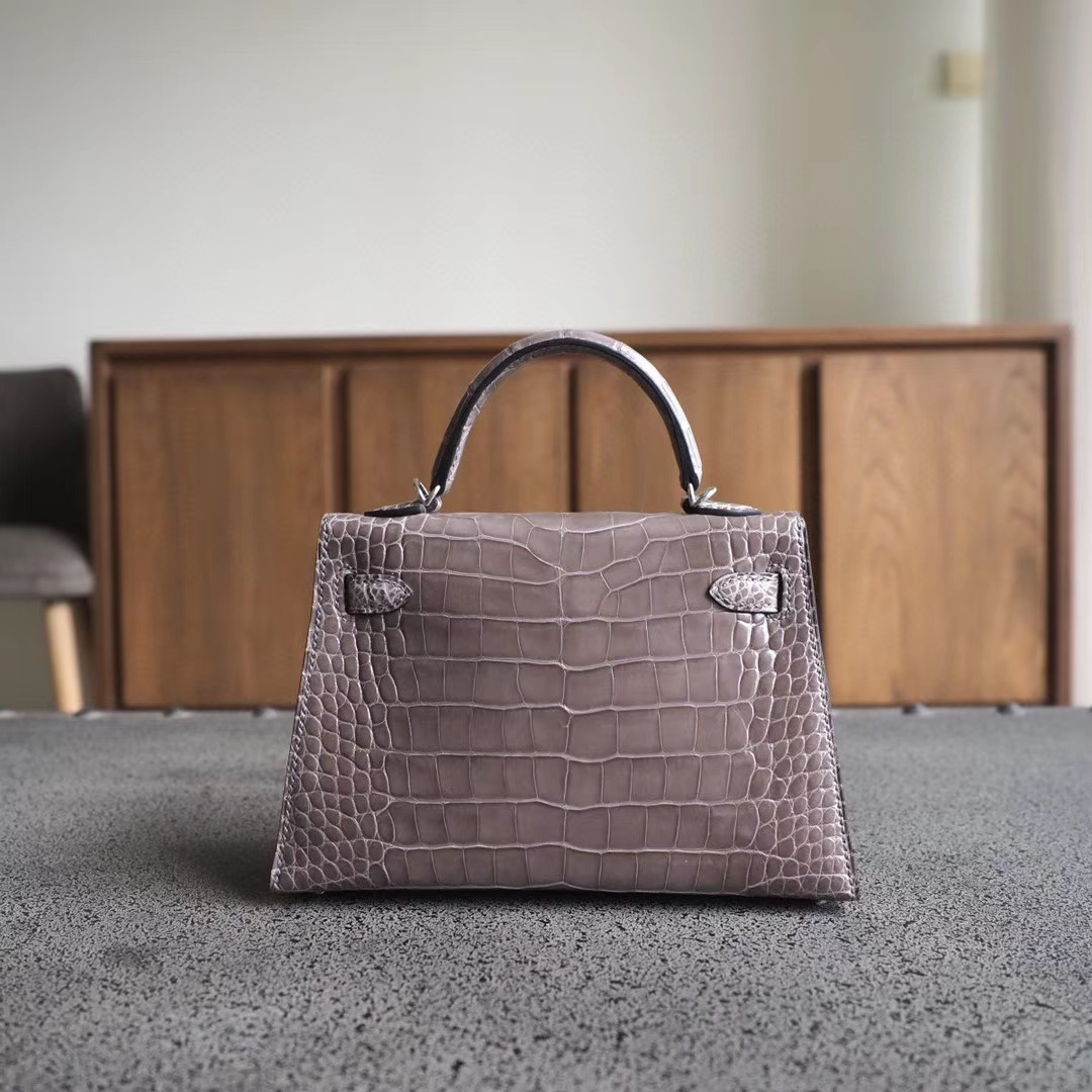 爱马仕 Hermes Mini Kelly 二代  81斑鸠灰 亮面方块鳄鱼 银扣