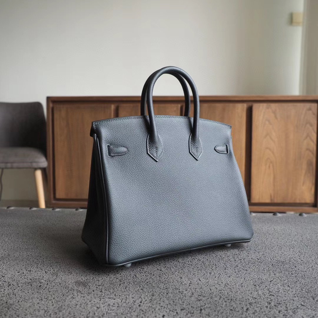 爱马仕官网 Birkin 25CM 6O柏树绿 拼I7琉璃蓝 Togo 双杆 银扣