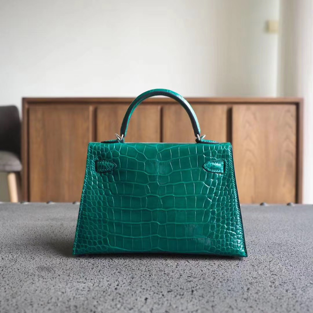 爱马仕 Hermes Mini Kelly 二代 6Q翡翠绿 亮面方块鳄鱼 银扣