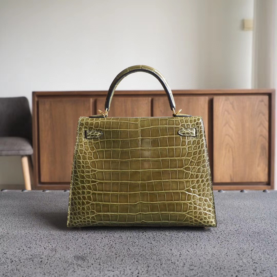 爱马仕官网 凯莉包 Kelly 25CM 6H橄榄绿 亮面方块鳄鱼 金扣